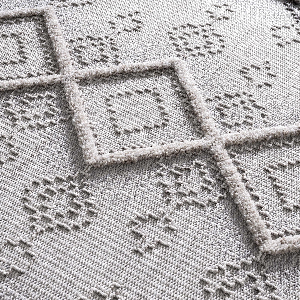 Amaga High-Low Rustic Rug